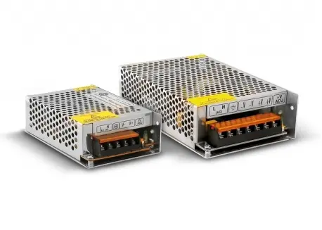 FUENTE SWITCHING 12VDC | 5A IDEAL PARA ALIMENTAR VARIAS CAMARAS (GABINETE ALUMINIO CON BORNERA)