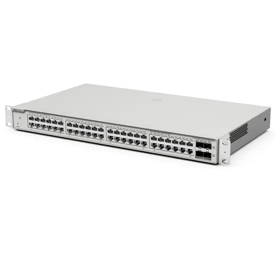 Administrable; 48 puertos 10/100/1000Base-T, 4 puertos SFP uplink; Capacidad de conmutación 104 Gbps.